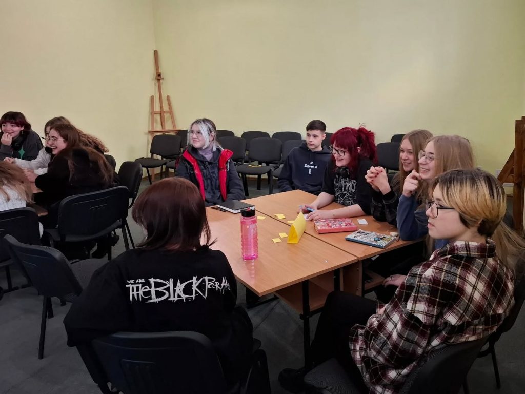 До Тижня мистецтва викладач художніх дисциплін і директор ліцею Христина-Анна Жишкович провела Art_Quiz для ліцеїстів 10-х класів